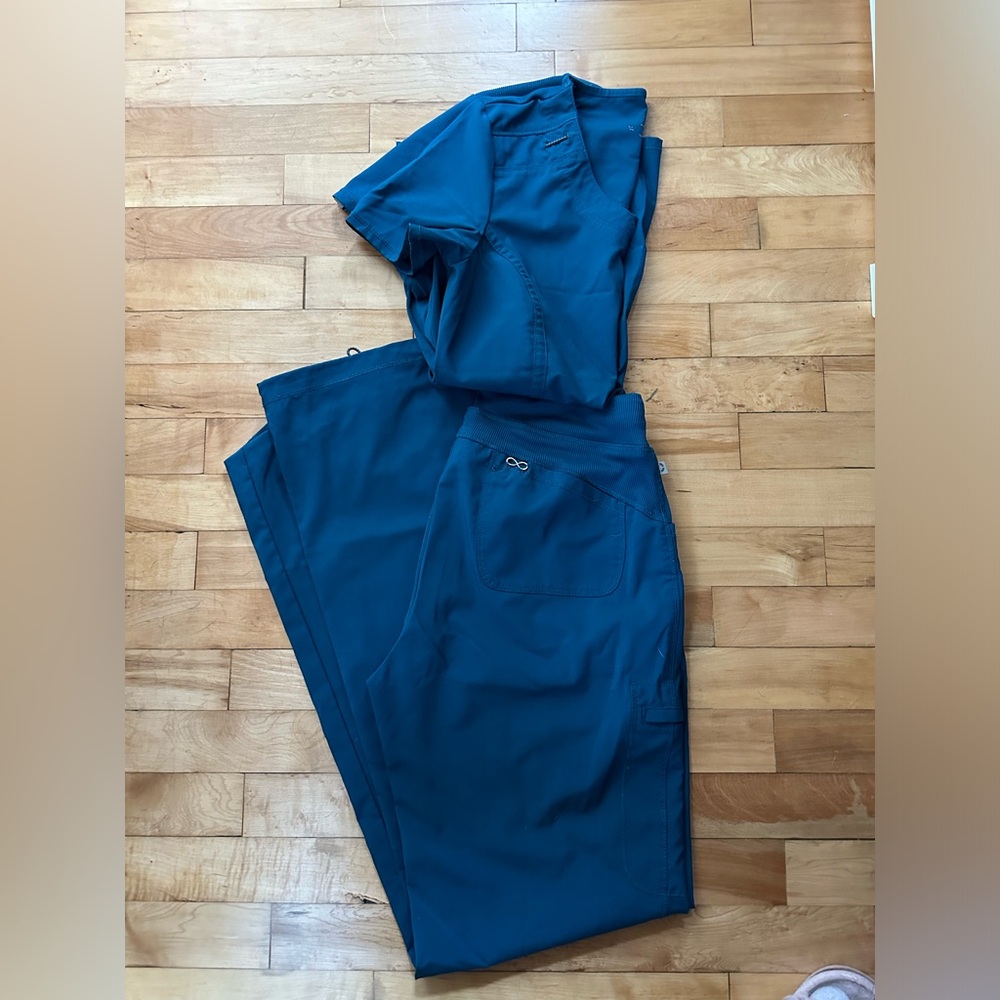 Cherokee Infinity scrubs